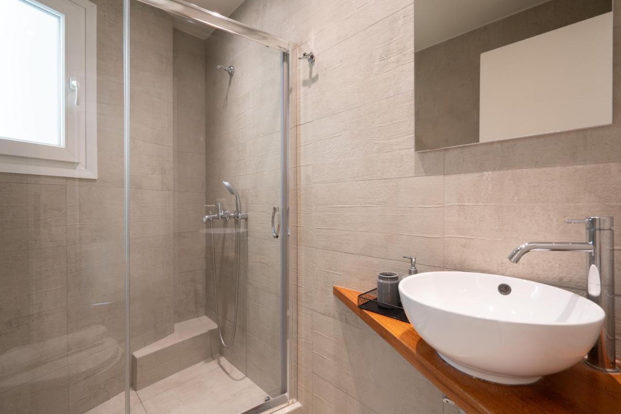 Classy Apartment In Koukaki, Walk To Metro & Acropolis Ateny Zewnętrze zdjęcie