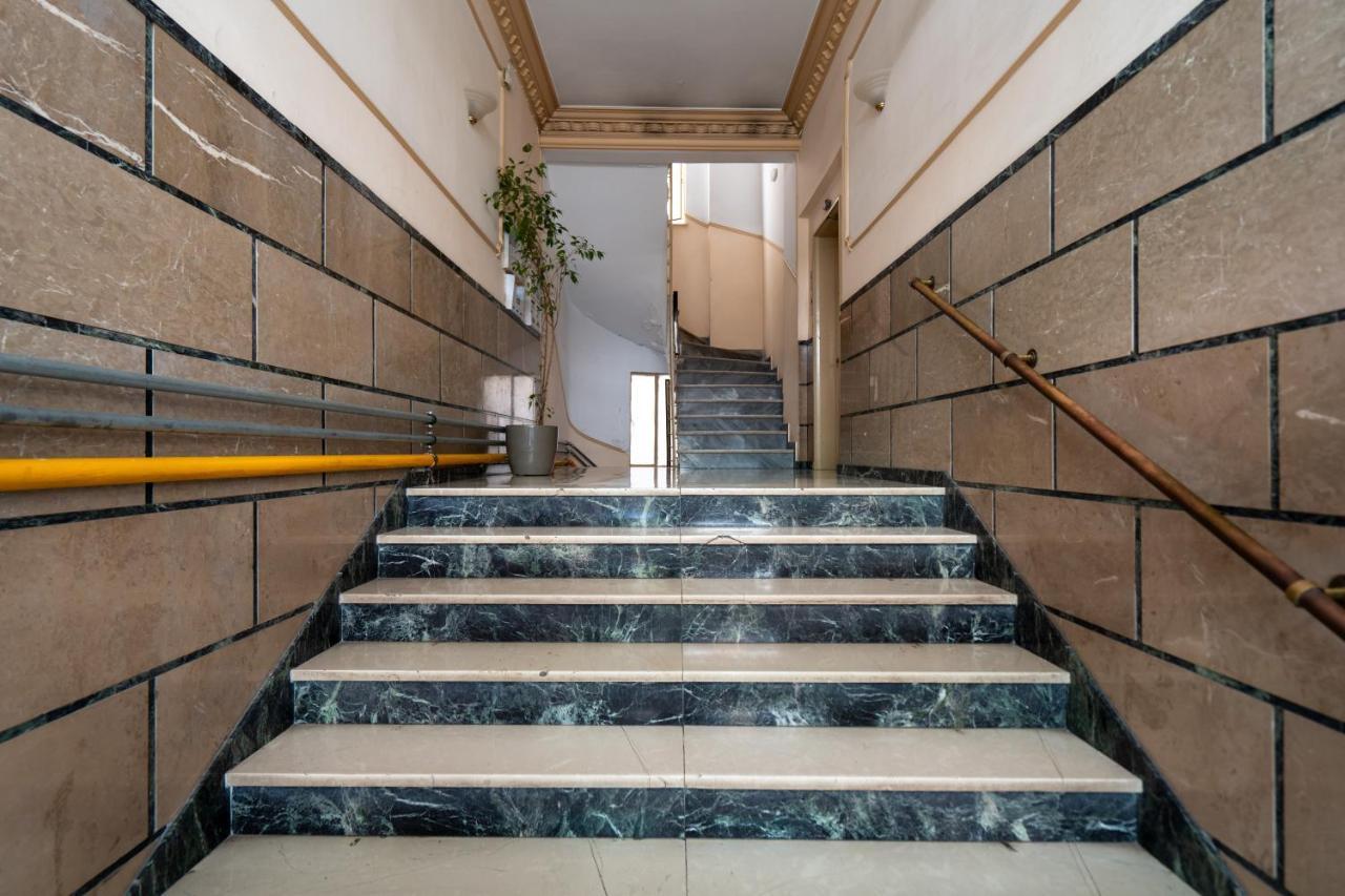 Classy Apartment In Koukaki, Walk To Metro & Acropolis Ateny Zewnętrze zdjęcie