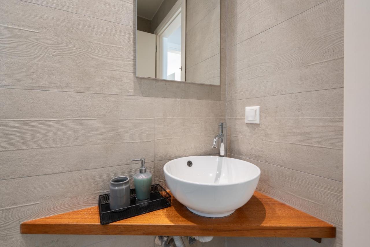 Classy Apartment In Koukaki, Walk To Metro & Acropolis Ateny Zewnętrze zdjęcie