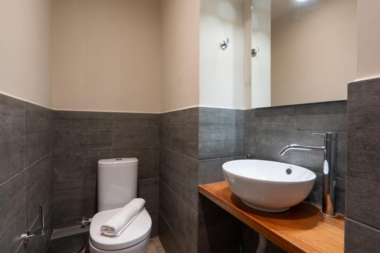 Classy Apartment In Koukaki, Walk To Metro & Acropolis Ateny Zewnętrze zdjęcie